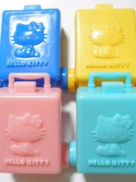 【キティ】可愛い♪ミニチュア ミニ立体キャリーバッグ イエロー < おもちゃ  【キティ】可愛い♪ミニチュア ミニ立体キャリーバッグ イエロー < おもちゃの