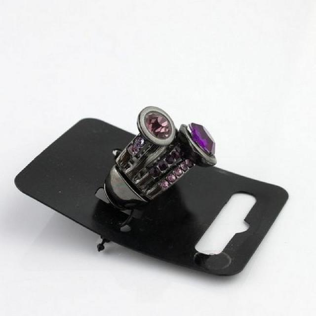 新品 アンティーク調ゴシック紫系ストーンリング指輪 12号〜F < 女性アクセサリー/時計  新品 アンティーク調ゴシック紫系ストーンリング指輪 12号〜F < 女性アクセサリー/時計の