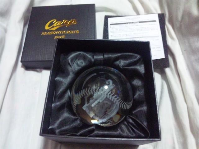 【中古】(広島カープ)2018年間指定席特典 クリスタルオブジェ < レジャー/スポーツ  【中古】(広島カープ)2018年間指定席特典 クリスタルオブジェ < レジャー/スポーツの