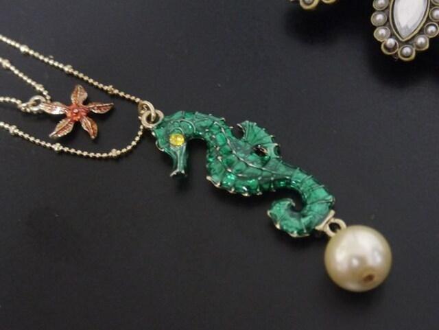 新品ゴスロリ姫系タツノオトシゴと海星ネックレスBETSEY JOHNSON < 女性アクセサリー/時計 新品ゴスロリ姫系タツノオトシゴと海星ネックレスBETSEY JOHNSON < 女性アクセサリー/時計の