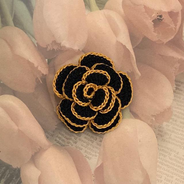 ハンドメイド♪レース編み 薔薇風お花モチーフのブローチ < 女性ファッション  ハンドメイド♪レース編み 薔薇風お花モチーフのブローチ  < 女性ファッションの