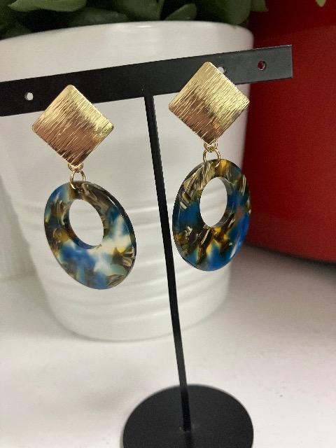 ハンドメイド アクリルフープを使用したイヤリング < 女性ファッション  ハンドメイド アクリルフープを使用したイヤリング  < 女性ファッションの