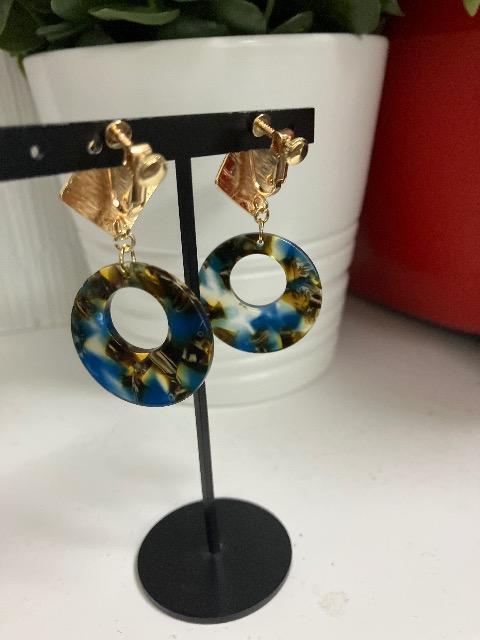 ハンドメイド アクリルフープを使用したイヤリング < 女性ファッション  ハンドメイド アクリルフープを使用したイヤリング < 女性ファッションの