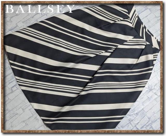 ボールジー 斜めストライプスカート 黒×白☆やや難 < ブランド ボールジー 斜めストライプスカート 黒×白☆やや難 < ブランドの