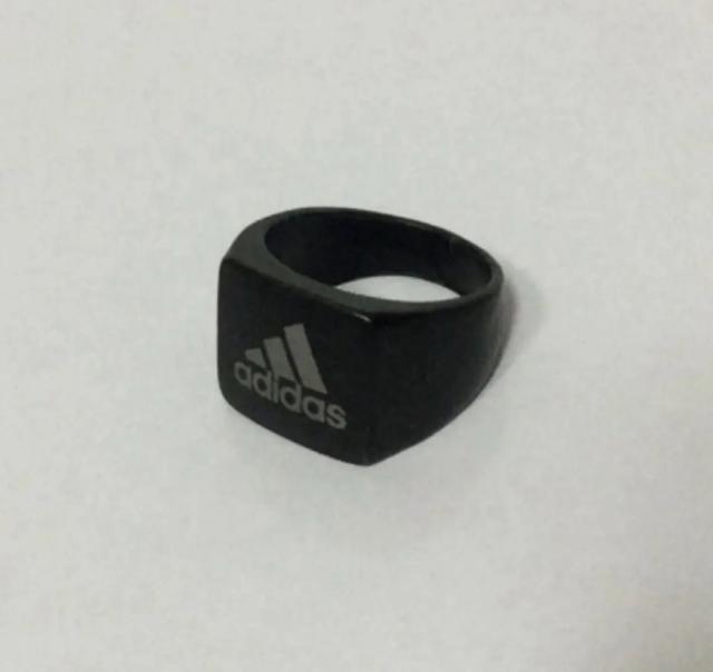 メンズ ステンレス製 デザインリング 24号 ブラック < 男性アクセサリー/時計 メンズ ステンレス製 デザインリング 24号 ブラック < 男性アクセサリー/時計の