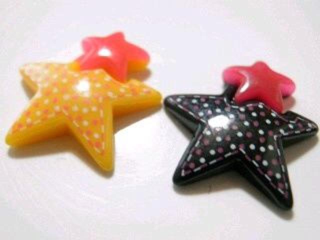 《New》デコパーツ★ドット柄*ダブルスター(星)【2色=2個セット】 < 香水/コスメ/ネイル  《New》デコパーツ★ドット柄*ダブルスター(星)【2色=2個セット】 < 香水/コスメ/ネイルの