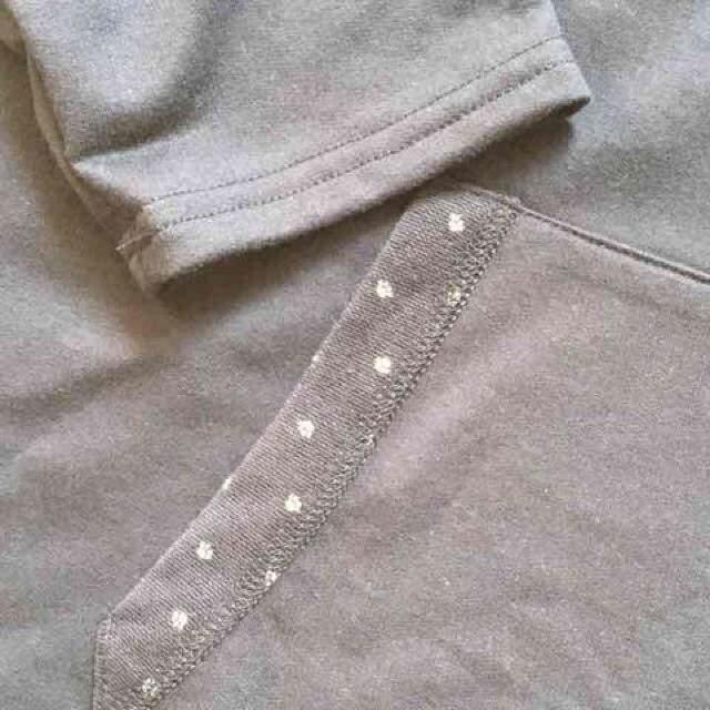 大きいサイズ3L・ワンポイントゴールド猫刺繍パーカー。ネイビ < 女性ファッション 大きいサイズ3L・ワンポイントゴールド猫刺繍パーカー。ネイビ < 女性ファッションの