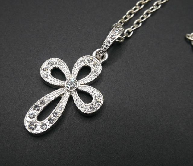 �V�i �A���e�B�[�N���N���X�X�g�[���l�b�N���X �� �����A�N�Z�T���[/���v�� 