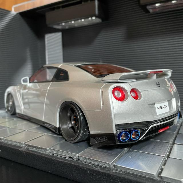 京商 1/18ニッサン GT-R R35 プレミアム エディション(カスタム) < ホビー  京商 1/18ニッサン GT-R R35 プレミアム エディション(カスタム) < ホビーの