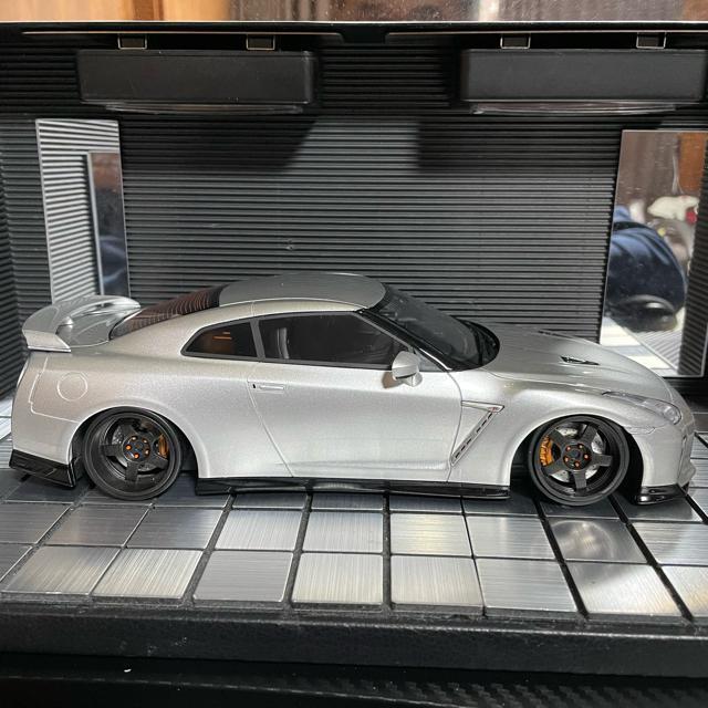 京商 1/18ニッサン GT-R R35 プレミアム エディション(カスタム) < ホビー  京商 1/18ニッサン GT-R R35 プレミアム エディション(カスタム) < ホビーの