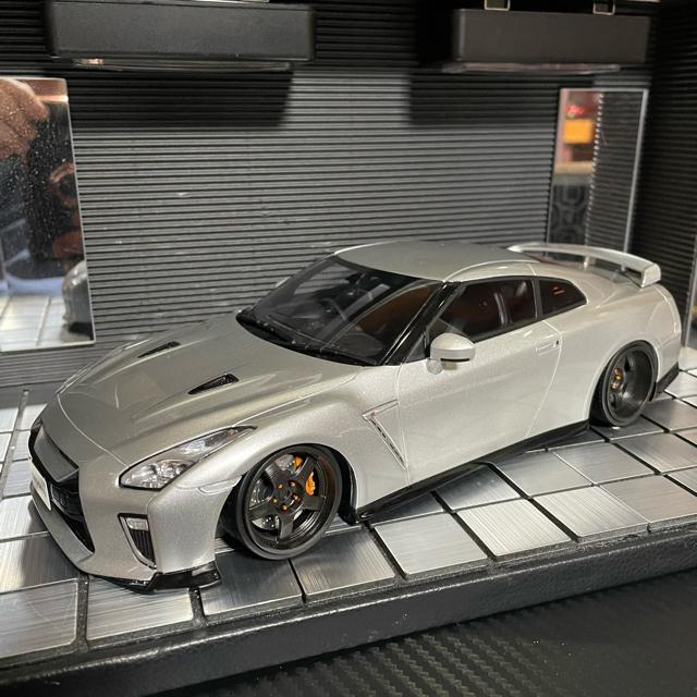 京商 1/18ニッサン GT-R R35 プレミアム エディション(カスタム) < ホビー  京商 1/18ニッサン GT-R R35 プレミアム エディション(カスタム) < ホビーの