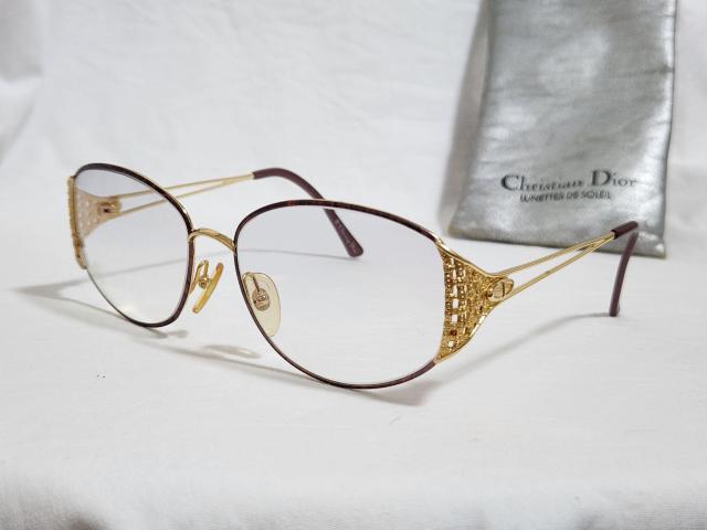 正規良 Dior CDロゴ オールド ゴシックラグジュアリーフレーム アイウェア ゴールドオープンクロス サングラス○眼鏡 付属有 < ブランド  正規良 Dior CDロゴ オールド ゴシックラグジュアリーフレーム アイウェア ゴールドオープンクロス サングラス○眼鏡 付属有  < ブランドの