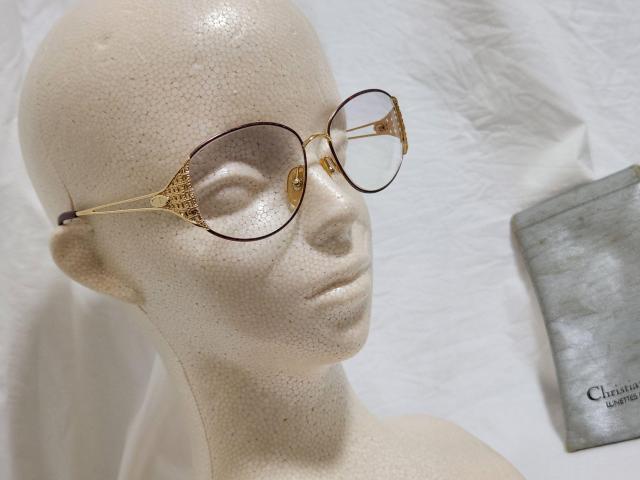 正規良 Dior CDロゴ オールド ゴシックラグジュアリーフレーム アイウェア ゴールドオープンクロス サングラス○眼鏡 付属有 < ブランド  正規良 Dior CDロゴ オールド ゴシックラグジュアリーフレーム アイウェア ゴールドオープンクロス サングラス○眼鏡 付属有 < ブランドの