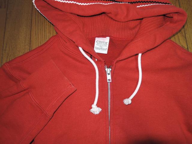 COOTIE クーティー スウェット ジップ パーカー S 赤 SWEAT HOODIE < ブランド  COOTIE クーティー スウェット ジップ パーカー S 赤 SWEAT HOODIE < ブランドの