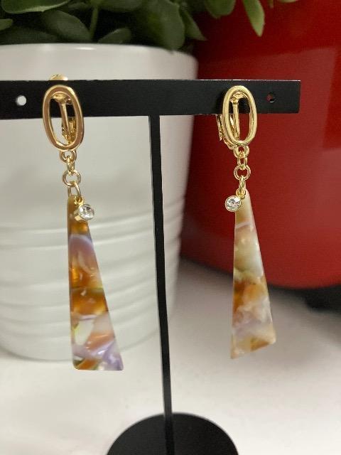 ハンドメイド アクリルパーツを使用したイヤリング < 女性ファッション  ハンドメイド アクリルパーツを使用したイヤリング  < 女性ファッションの