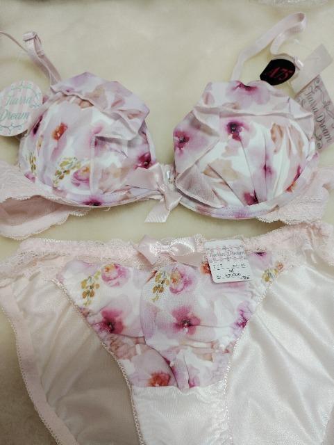 新品タグ付き A75&Mサイズセット ピンク×ホワイト < 女性ファッション  新品タグ付き A75&Mサイズセット ピンク×ホワイト  < 女性ファッションの