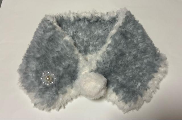 ハンドメイド ネックウォーマー ふわふわモコモコ ポンポン パールビーズ お花 < 女性ファッション  ハンドメイド ネックウォーマー ふわふわモコモコ ポンポン パールビーズ お花 < 女性ファッションの