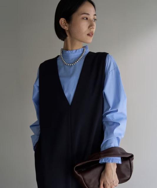 UNFILO/今季ジャンパースカート黒Sサイズ < ブランド UNFILO/今季ジャンパースカート黒Sサイズ < ブランドの