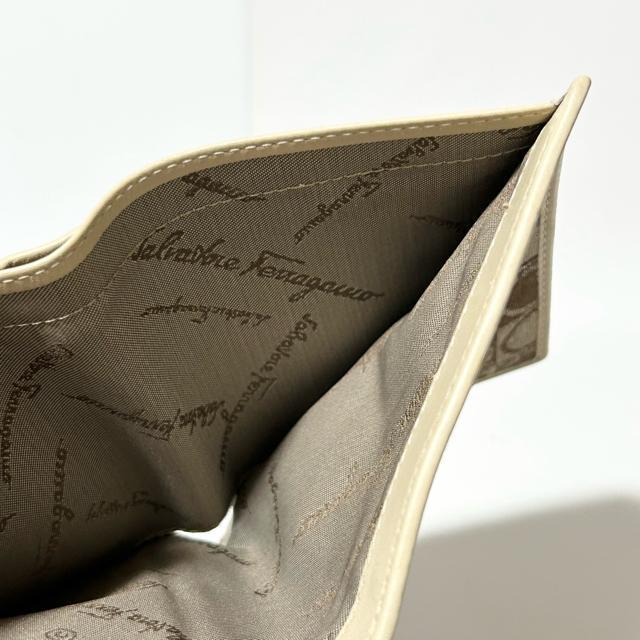 Salvatore Ferragamo tFK K`[j LoX z IR-223125  uh 