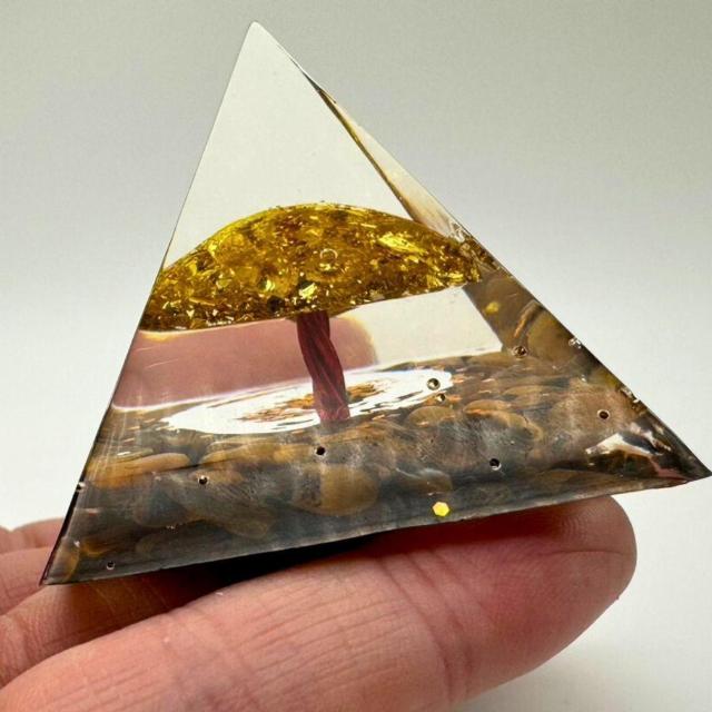 オルゴナイト 金樹運気 黄金木 置物 ストーン 生命エネルギー < インテリア/ライフ オルゴナイト 金樹運気 黄金木 置物 ストーン 生命エネルギー < インテリア/ライフの