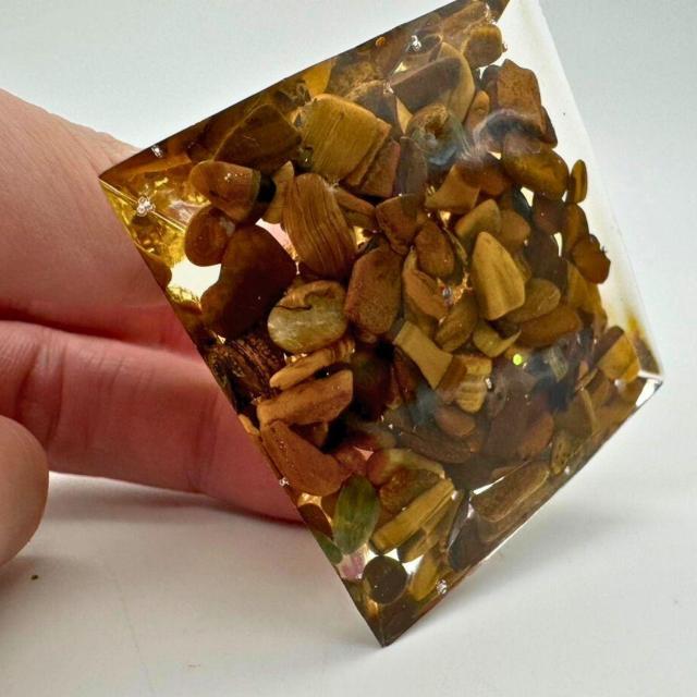 オルゴナイト 金樹運気 黄金木 置物 ストーン 生命エネルギー < インテリア/ライフ オルゴナイト 金樹運気 黄金木 置物 ストーン 生命エネルギー < インテリア/ライフの