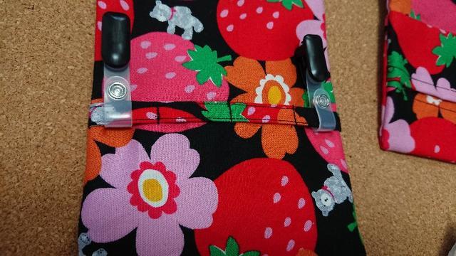 ハンドメイド 移動ポケット (いちご) < キッズ/ベビー  ハンドメイド 移動ポケット (いちご) < キッズ/ベビーの