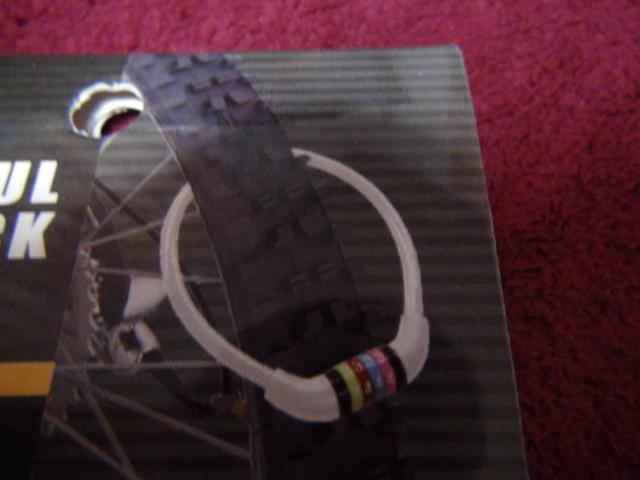 自転車のチェーン式ダイヤルロック(ホワイト)!。 < レジャー/スポーツ  自転車のチェーン式ダイヤルロック(ホワイト)!。 < レジャー/スポーツの