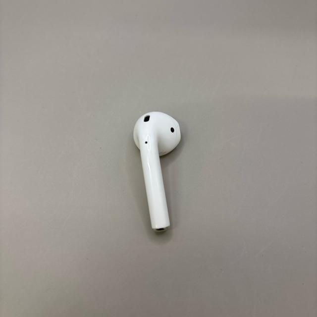 即決 Apple アップル AirPods 第二世代 右耳 A2032 < 家電/AV  即決 Apple アップル AirPods 第二世代 右耳 A2032  < 家電/AVの