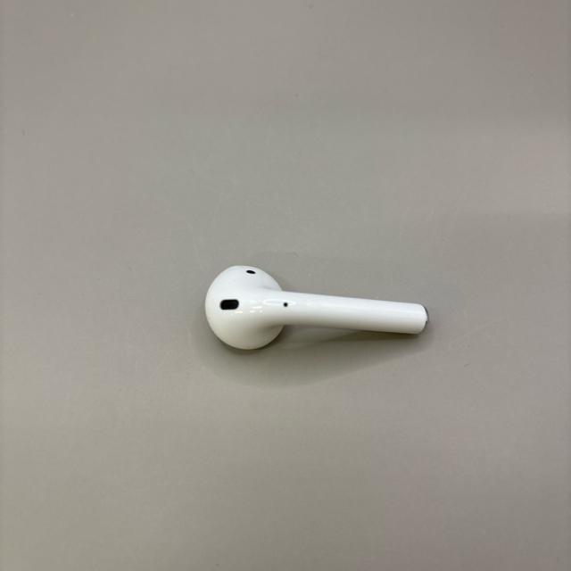 即決 Apple アップル AirPods 第二世代 右耳 A2032 < 家電/AV  即決 Apple アップル AirPods 第二世代 右耳 A2032 < 家電/AVの