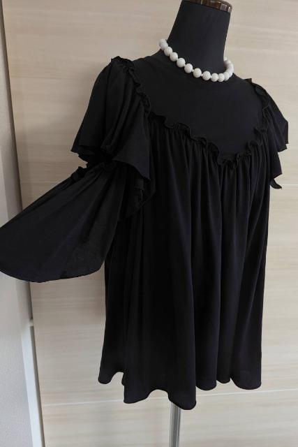 4298SHIZUKA KOMURO■4298シズカコムロ/コムロシズカ/シヅカコムロ/コムロシヅカ■肩開き半袖シャツ/カットソー < ブランド 4298SHIZUKA KOMURO■4298シズカコムロ/コムロシズカ/シヅカコムロ/コムロシヅカ■肩開き半袖シャツ/カットソー < ブランドの