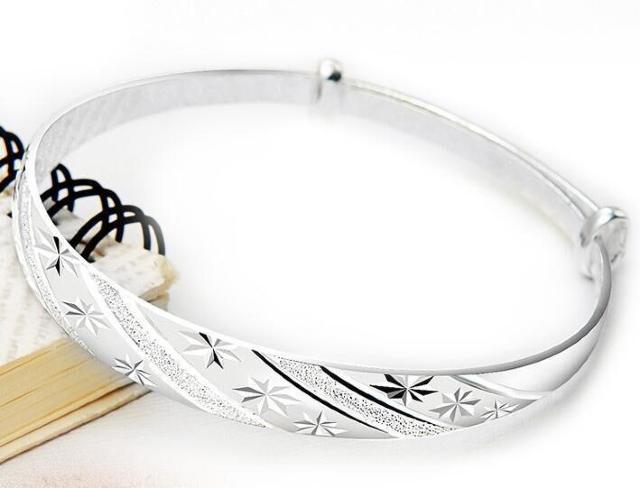 送料無料※高級感 彫刻 般若心経 厄除 フリーサイズ ブレスレット お守り 贈り物 男女兼用 シルバー 新品 < 女性アクセサリー/時計 送料無料※高級感 彫刻 般若心経 厄除 フリーサイズ ブレスレット お守り 贈り物 男女兼用 シルバー 新品 < 女性アクセサリー/時計の