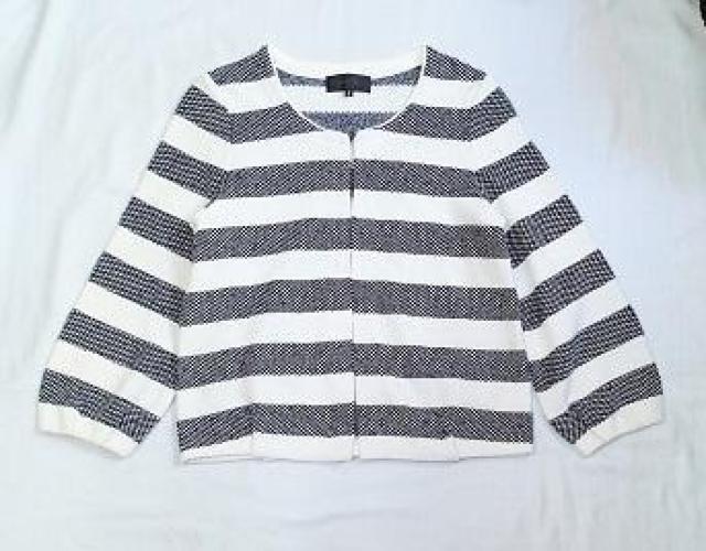 ☆ワールド  UNTITLED  アンタイトル/日本製 ラメ入り ボーダー柄 ノーカラージャケット/サイズ2 < 女性ファッション  ☆ワールド  UNTITLED  アンタイトル/日本製 ラメ入り ボーダー柄 ノーカラージャケット/サイズ2 < 女性ファッションの