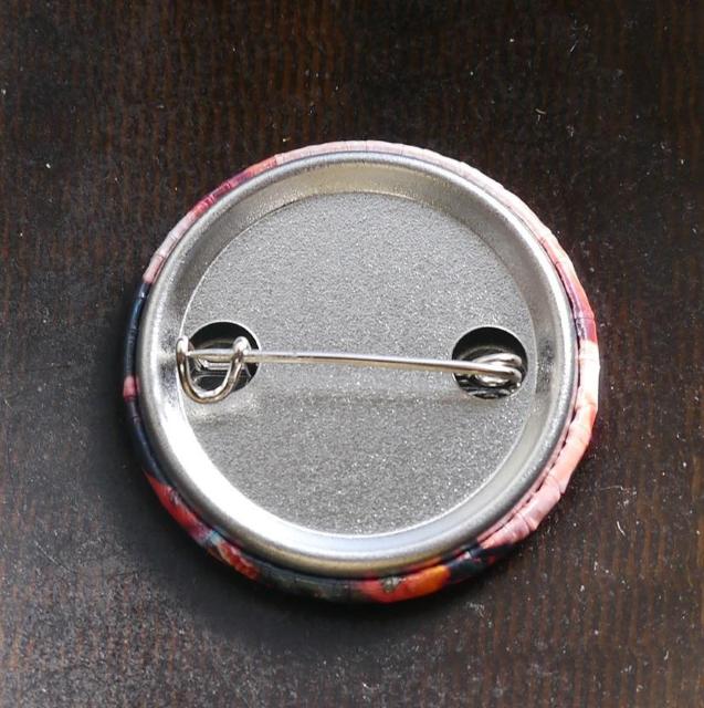 新品 ゼイリブ They Live バッジ ブローチ < ホビー 新品 ゼイリブ They Live バッジ ブローチ < ホビーの