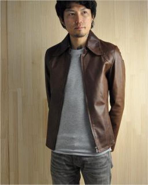 LED RECHWE herman ブラウン 極美品 < 男性ファッション  LED RECHWE herman ブラウン 極美品  < 男性ファッションの