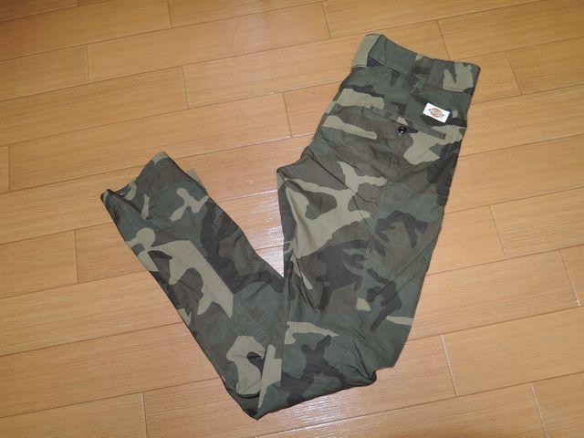 AKMエーケーエム×DickiesカモフラパンツS迷彩薄手ディッキーズ < ブランド  AKMエーケーエム×DickiesカモフラパンツS迷彩薄手ディッキーズ < ブランドの