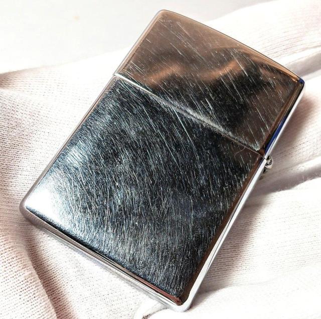 ZIPPO OF THE wild トレーラー キズキズ 中古品 ジッポライター 水洗い洗浄済み < 男性ファッション  ZIPPO OF THE wild トレーラー キズキズ 中古品 ジッポライター 水洗い洗浄済み < 男性ファッションの