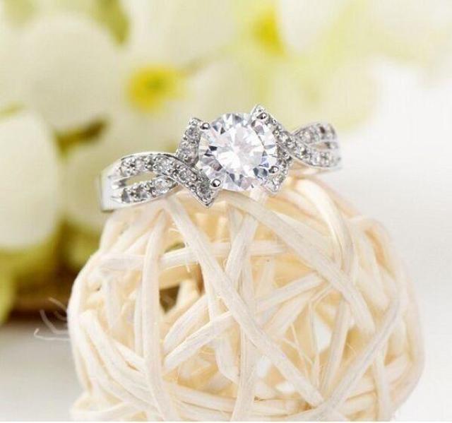 送料無料※在庫処分 婚約指輪 大粒3.0ct 6号/7号/18号/19号/ Czダイヤ リング < 女性アクセサリー/時計  送料無料※在庫処分 婚約指輪 大粒3.0ct 6号/7号/18号/19号/ Czダイヤ リング < 女性アクセサリー/時計の