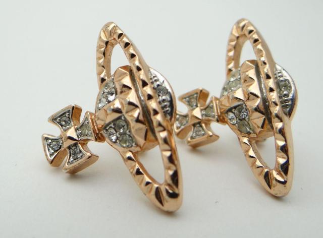 ヴィヴィアン ウエストウッド オーブモチーフ ラインストーン ピアス ピンクゴールド系<USED>【送料無料】 < ブランド ヴィヴィアン ウエストウッド オーブモチーフ ラインストーン ピアス ピンクゴールド系<USED>【送料無料】 < ブランドの