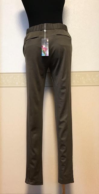 Qussio未使用タグ付き ストレッチパンツ カーキ < 女性ファッション  Qussio未使用タグ付き ストレッチパンツ カーキ < 女性ファッションの