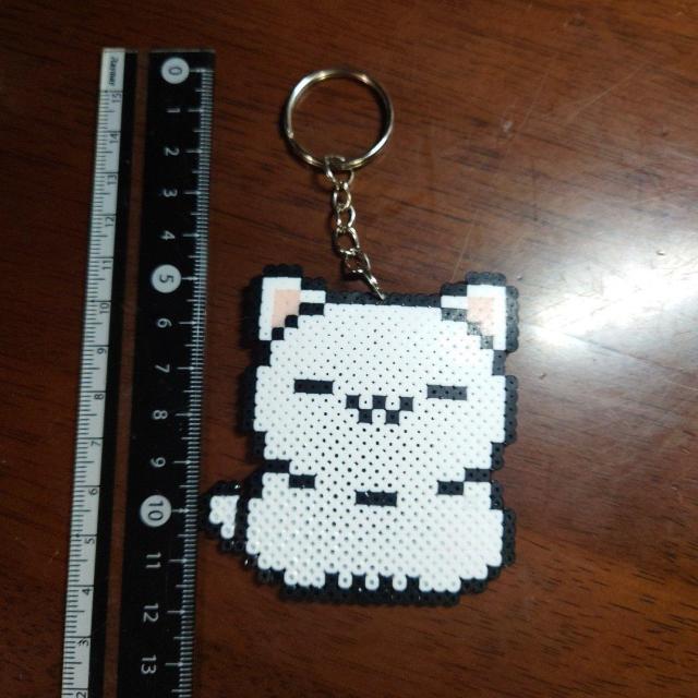 ハンドメイド☆アイロンビーズキーホルダー白猫☆ < ペット/手芸/園芸 ハンドメイド☆アイロンビーズキーホルダー白猫☆ < ペット/手芸/園芸の