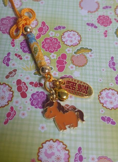 ハンドメイド♪2026・午年☆馬さん二重叶結び根付ストラップ(黄) < ペット/手芸/園芸 ハンドメイド♪2026・午年☆馬さん二重叶結び根付ストラップ(黄) < ペット/手芸/園芸の