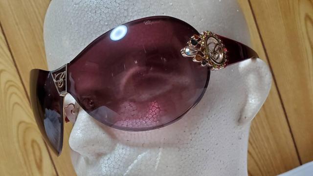 正規 限定 ショパール リミテッドエディション サングラス エンブレムロゴ×マルチストーン ラグジュアリーアイウェア < ブランド  正規 限定 ショパール リミテッドエディション サングラス エンブレムロゴ×マルチストーン ラグジュアリーアイウェア < ブランドの