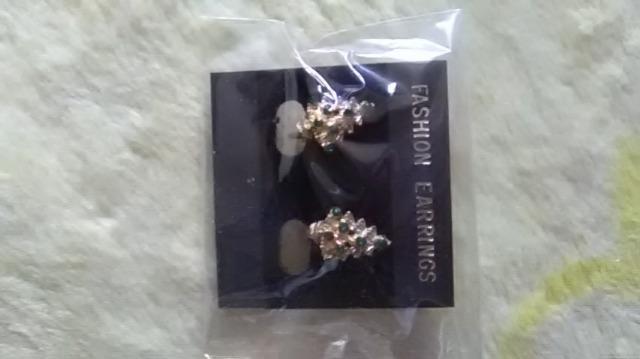 新品*イヤリング < 女性アクセサリー/時計 新品*イヤリング < 女性アクセサリー/時計の