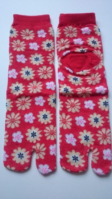 新品未使用☆足袋ソックス★カラフル花柄☆レッド系★ < 女性ファッション  新品未使用☆足袋ソックス★カラフル花柄☆レッド系★ < 女性ファッションの