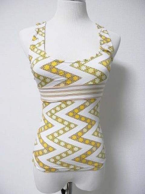 EMILIOPUCCIプッチ白黄色星キャミソールスターねじねじ < ブランド EMILIOPUCCIプッチ白黄色星キャミソールスターねじねじ < ブランドの