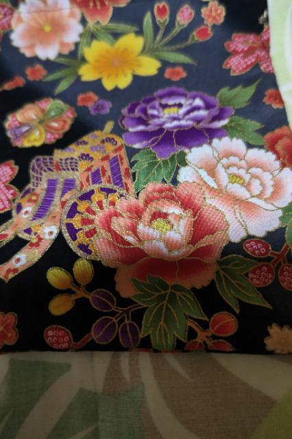 ★処分品★黒×牡丹桜花山車金折鶴和柄ナナメ掛巾着袋 < キッズ/ベビー  ★処分品★黒×牡丹桜花山車金折鶴和柄ナナメ掛巾着袋 < キッズ/ベビーの