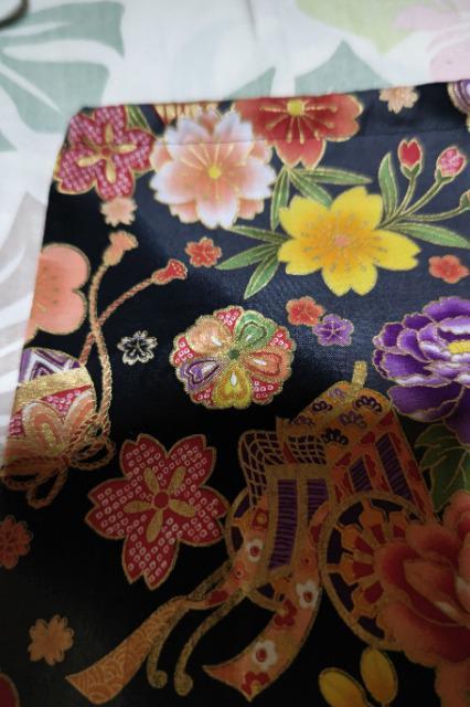★処分品★黒×牡丹桜花山車金折鶴和柄ナナメ掛巾着袋 < キッズ/ベビー  ★処分品★黒×牡丹桜花山車金折鶴和柄ナナメ掛巾着袋 < キッズ/ベビーの