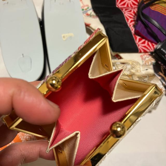 【おまとめ】【和装グッズ】 バッグ / 草履 / 縞紬 / 札入れ / 小銭入れ < 女性ファッション  【おまとめ】【和装グッズ】 バッグ / 草履 / 縞紬 / 札入れ / 小銭入れ < 女性ファッションの