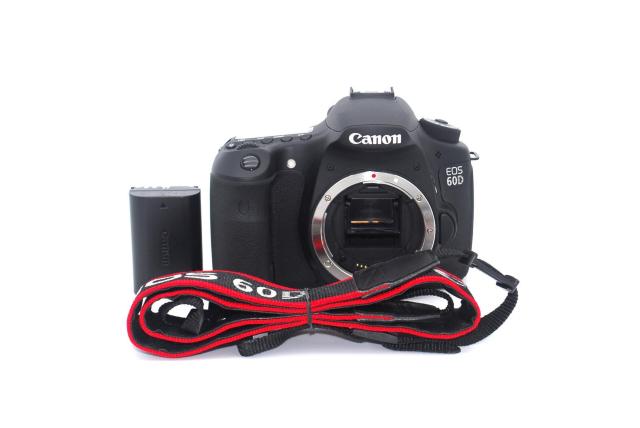 S回数わずか1023回♪Canon 60D ボディ♪ < 家電/AV  S回数わずか1023回♪Canon 60D ボディ♪  < 家電/AVの