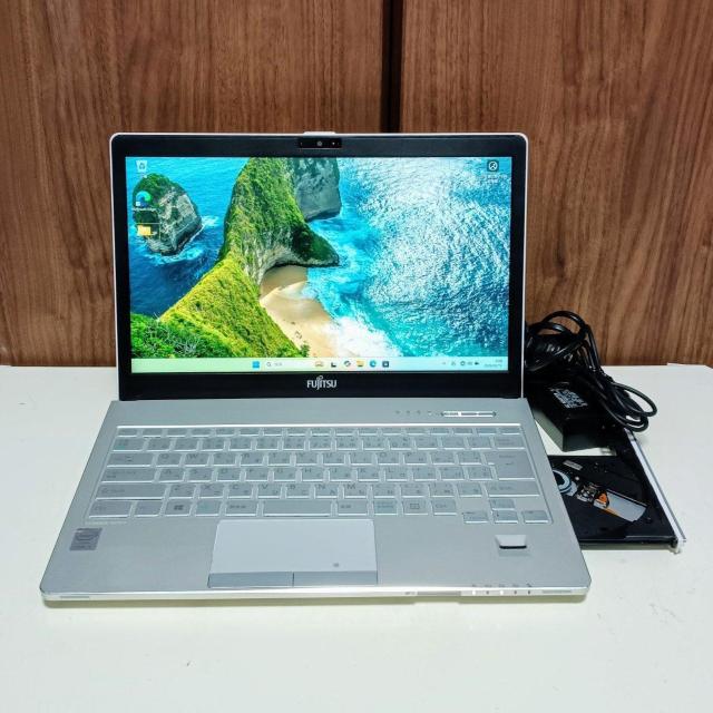 FUJITSU LIFEBOOK Corei5 ������12GB �V�iSSD512GB Web�J���� DVD Windows11 �� PC�{��/���Ӌ@��� 